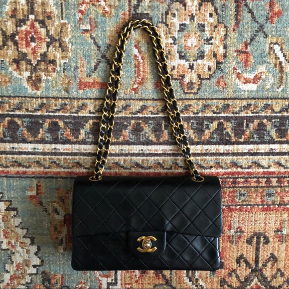 SOLD***Chanel Vintage Classic Double Flap Bag - Picture 4 of 13